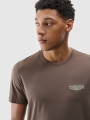 Camiseta regular de hombre con estampado - marrón 4FWSS25TTSHM1974 marrón